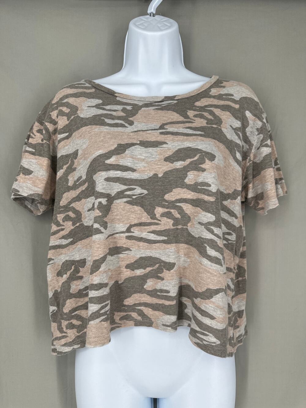 Monrow Shirt Womens Small Gray Camouflage Boxy Tee Cotton Made USA
